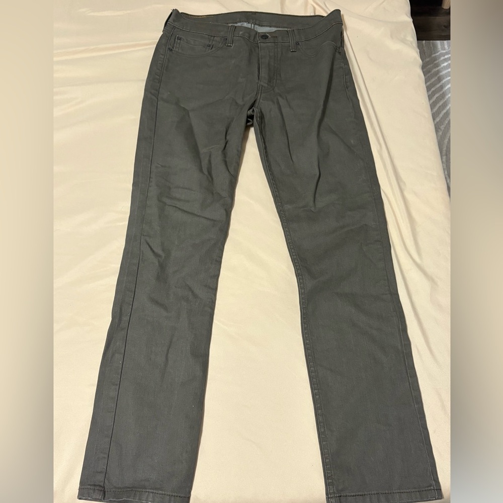 Levi's Classic Gray Jeans